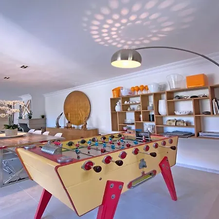 Jade סן-מקסים