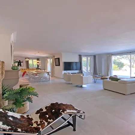 Villa Jade