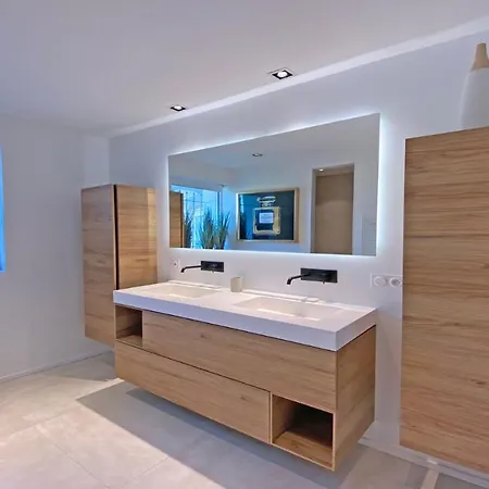Jade Villa