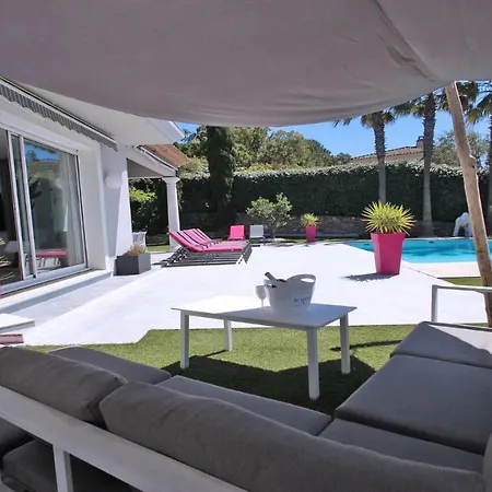 Villa Jade *